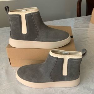 UGG CLASSIC BOOM BOOTIE